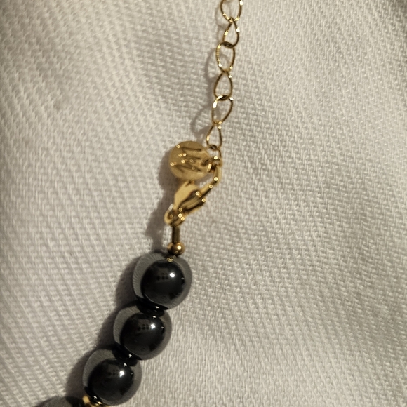 NECKLACE - Picture 3 of 5